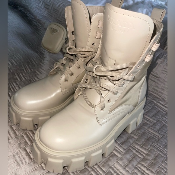 PRADA FOR SALE - Picture 6 of 12